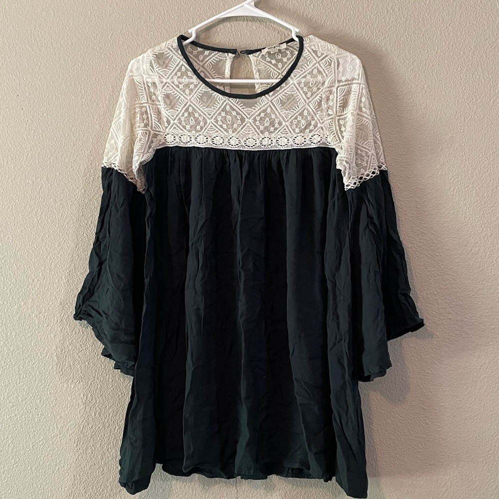 Umgee Green and White Lace Panel Dress